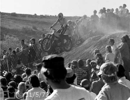 B/W photo of airbourne racer descending hill - Embedded text: 11/5/72