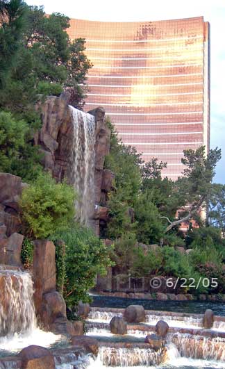 DSC color photo: Wynn's hotel and waterworks - Embedded text: 6/22/05