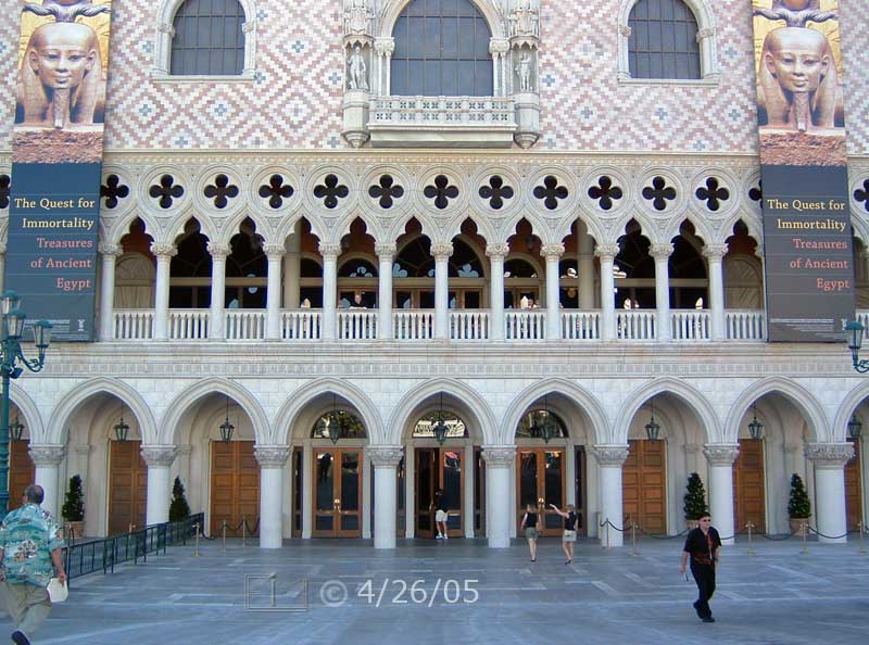 DSC color photo: Entrance of Venetian Casino  - Embedded text: 4/26/05