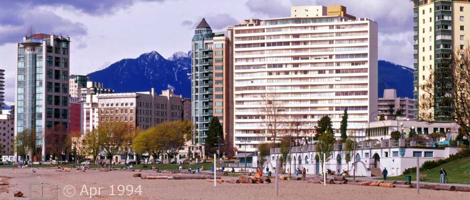 Color photo: A West End Vancouver beach - Image taken: 4/7~12/1994